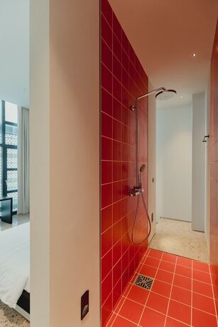 Imagen general del Hotel PlexiSpace. Foto 6