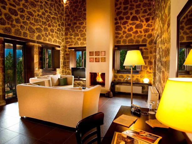 Imagen de la habitación del Hotel Pliadon Gi Mountain Resort and Spa. Foto 11