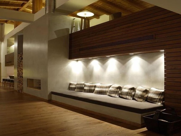 Imagen de los interiores del Hotel Pliadon Gi Mountain Resort and Spa. Foto 19