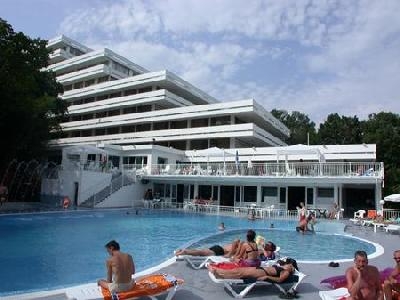 Imagen de la piscina del Hotel Pliska. Foto 9