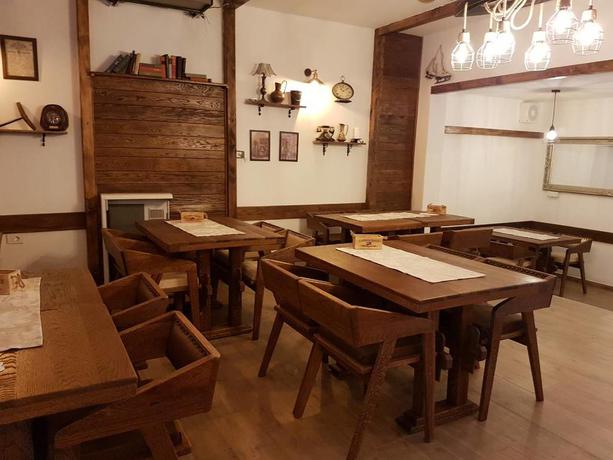 Imagen del bar/restaurante del Hotel Plitvica Luxury Etno Garden. Foto 4