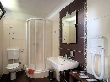 Imagen de la habitación del Hotel Plitvice Holiday Resort - Campsite. Foto 6