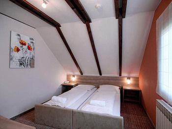 Imagen de la habitación del Hotel Plitvice Holiday Resort - Campsite. Foto 16