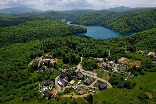 Imagen de la habitación del Hotel Plitvice Lakes Ethno Houses. Foto 10