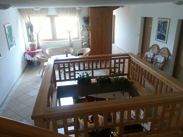 Imagen de los interiores del Hotel Plitvicka Vila. Foto 15