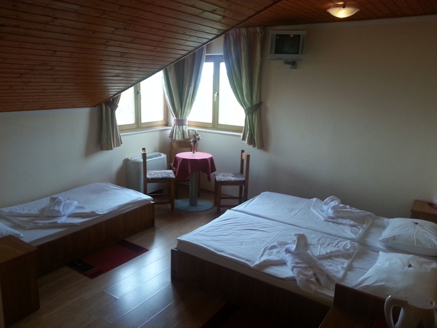 Imagen de la habitación del Hotel Plitvicka Vila. Foto 10