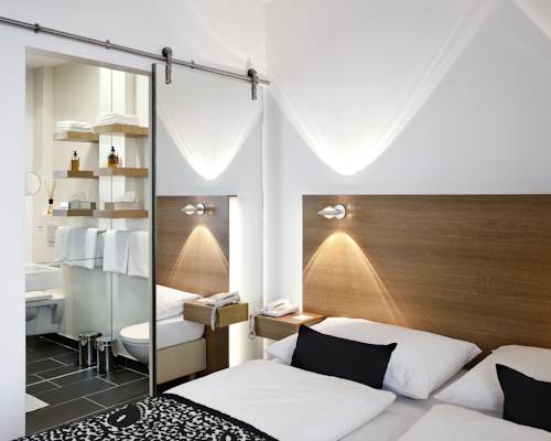 Imagen de la habitación del Hotel Ploberger. Foto 11