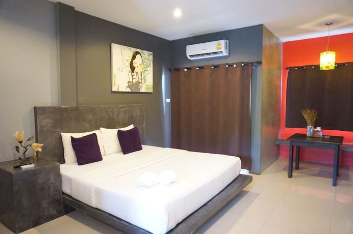 Imagen de la habitación del Hotel Ploenjai Ranong. Foto 7