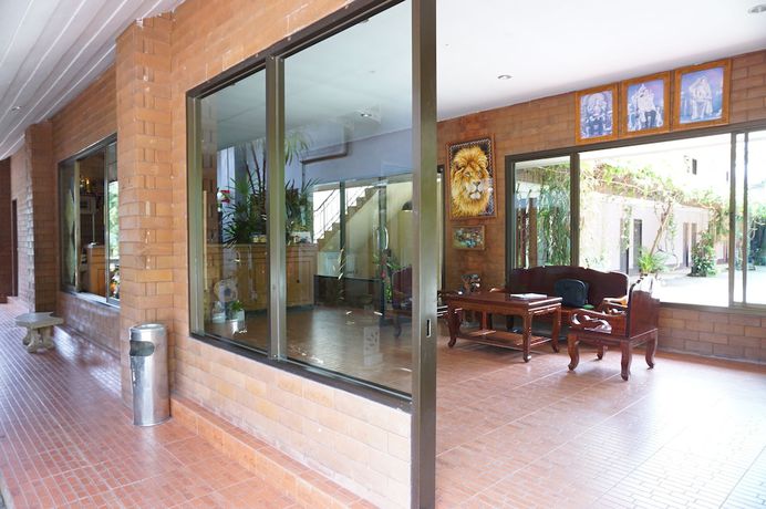 Imagen de los interiores del Hotel Ploenjai Ranong. Foto 20