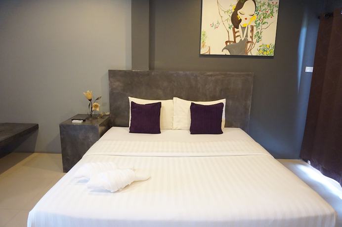 Imagen de la habitación del Hotel Ploenjai Ranong. Foto 16