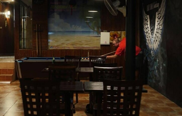 Imagen de los interiores del Hotel Ploy Inn Koh Chang. Foto 19