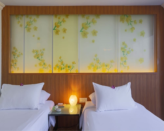 Imagen de la habitación del Hotel Ploy Palace. Foto 10