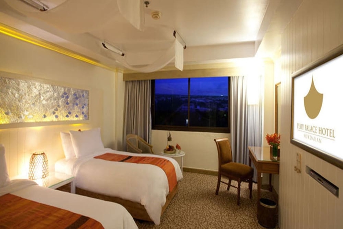 Imagen de la habitación del Hotel Ploy Palace. Foto 11