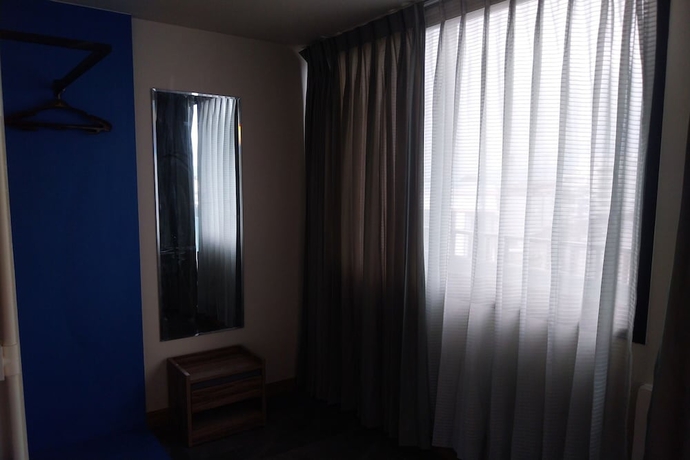 Imagen de la habitación del Hotel PloyBuri Boutique. Foto 13
