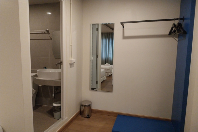 Imagen de la habitación del Hotel PloyBuri Boutique. Foto 16