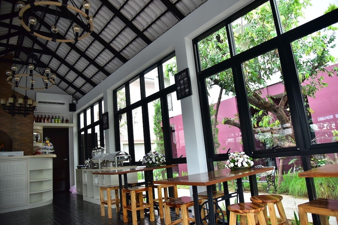 Imagen de los interiores del Hotel Ploy's Pearl. Foto 16