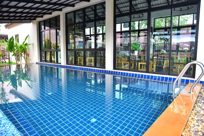 Imagen de la piscina del Hotel Ploy's Pearl. Foto 19