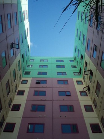 Imagen general del Hotel Plum Carlton Serviced Apartments. Foto 2