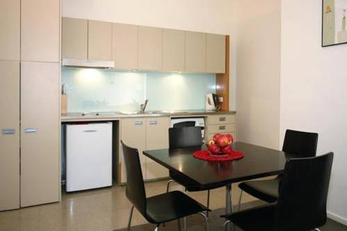 Imagen de la habitación del Hotel Plum North Melbourne. Foto 5