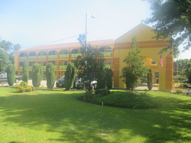 Imagen general del Hotel Plum Tree Inn. Foto 2