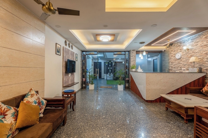 Imagen de los interiores del Hotel Plum Trees. Foto 14