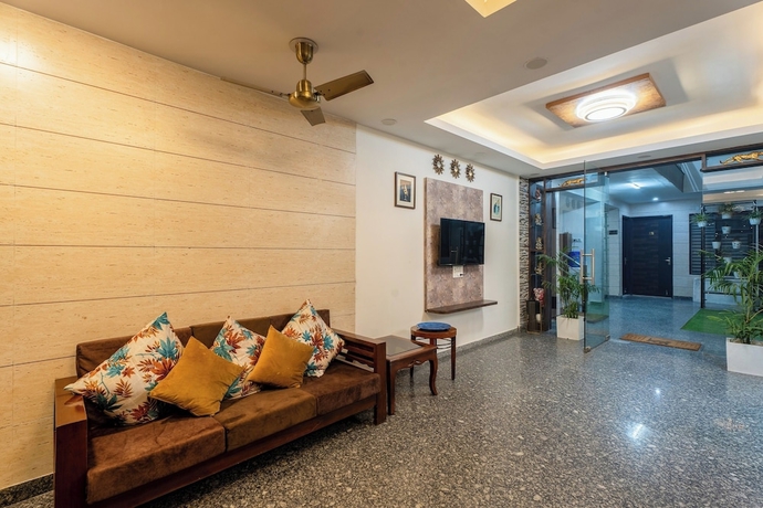 Imagen de los interiores del Hotel Plum Trees. Foto 16