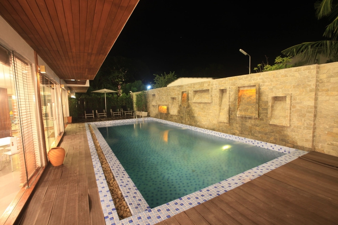 Imagen de la piscina del Hotel Plumeria Maldives. Foto 9