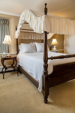Imagen general del Hotel Plumsteadville Inn. Foto 10