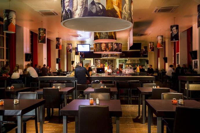 Imagen del bar/restaurante del Hotel Plus Berlin Hotel. Foto 2