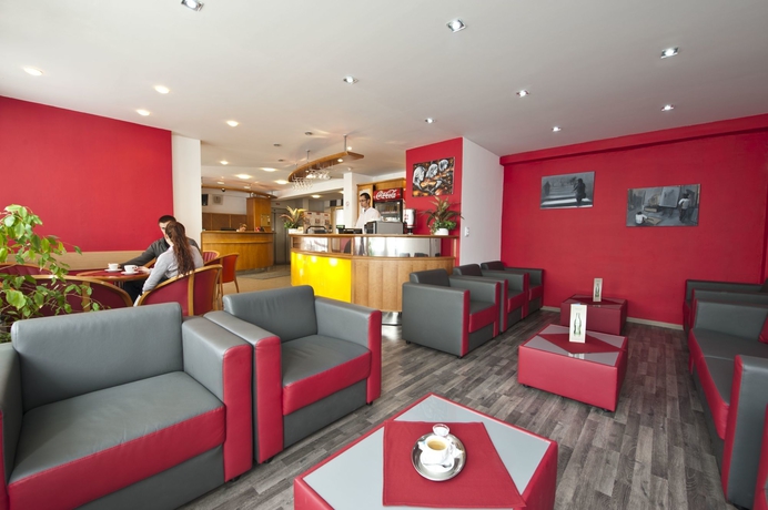 Imagen de los interiores del Hotel Plus, Bratislava. Foto 9