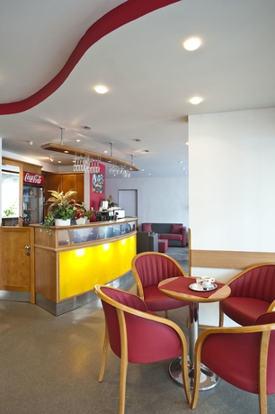 Imagen de los interiores del Hotel Plus, Bratislava. Foto 10