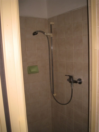 Imagen de la habitación del Hotel Plus, Bratislava. Foto 8