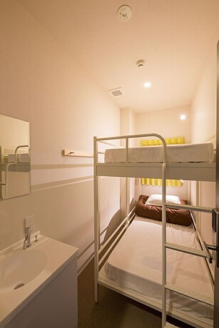 Imagen de la habitación del Hotel Plus Hostel Sapporo. Foto 17