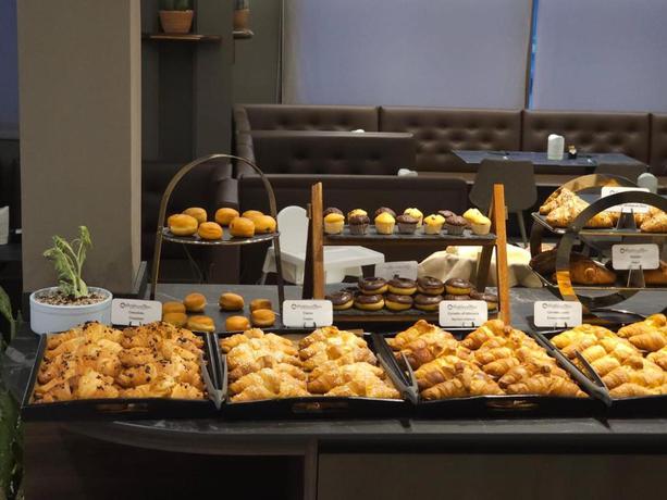 Imagen del bar/restaurante del Hotel Plus Welcome Milano. Foto 4
