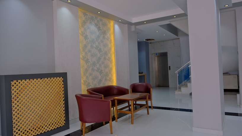 Imagen de los interiores del Hotel Pluscity. Foto 14