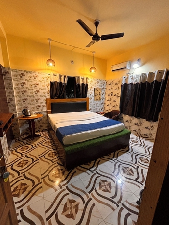 Imagen de la habitación del Hotel Plush hotels. Foto 2