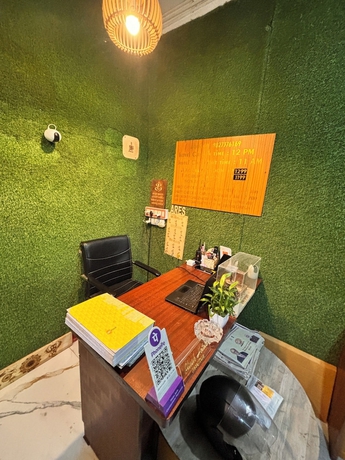 Imagen de los interiores del Hotel Plush hotels. Foto 16