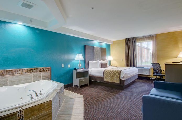 Imagen de la habitación del Hotel Plymouth Bay Inn & Suites. Foto 7