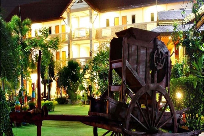Imagen de los exteriores del Hotel P.n. Gold Resort. Foto 14