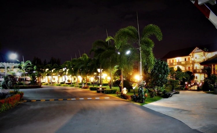 Imagen de los exteriores del Hotel P.n. Gold Resort. Foto 15