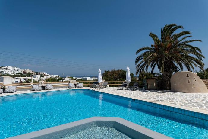 Imagen general del Hotel Pnoi. Foto 11