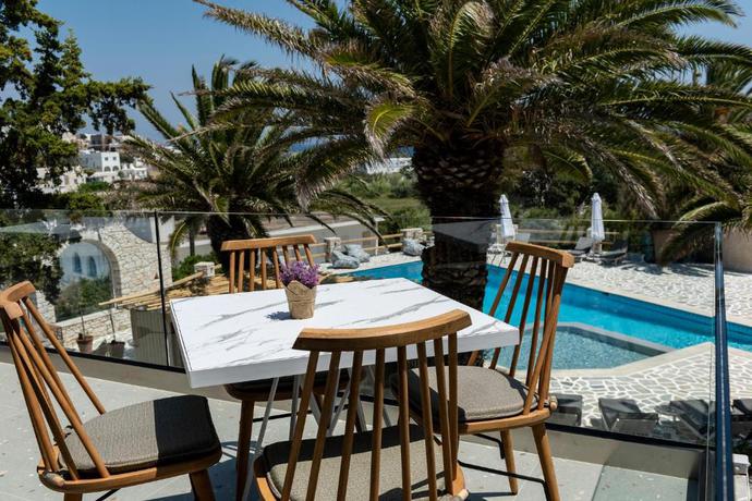 Imagen general del Hotel Pnoi. Foto 13