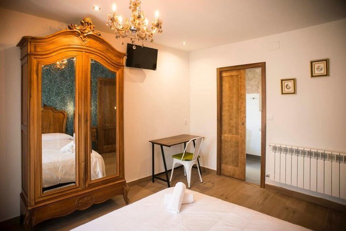 Imagen de la habitación del Hotel P&oacute;rtico. Foto 5