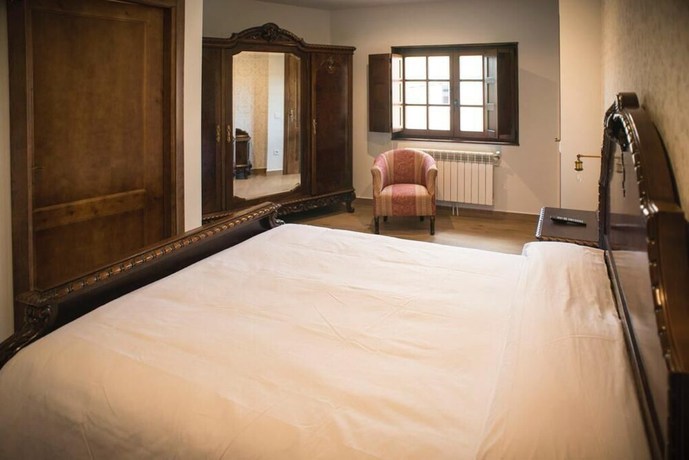 Imagen de la habitación del Hotel P&oacute;rtico. Foto 10