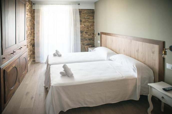 Imagen de la habitación del Hotel P&oacute;rtico. Foto 13