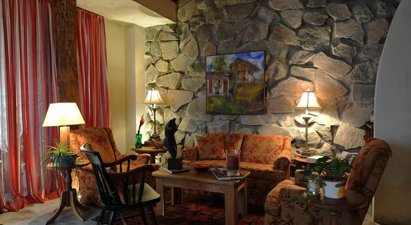 Imagen de los interiores del Hotel Poas Volcano Lodge. Foto 7