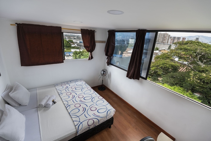 Imagen de la habitación del Hotel Poblado Guest House. Foto 2