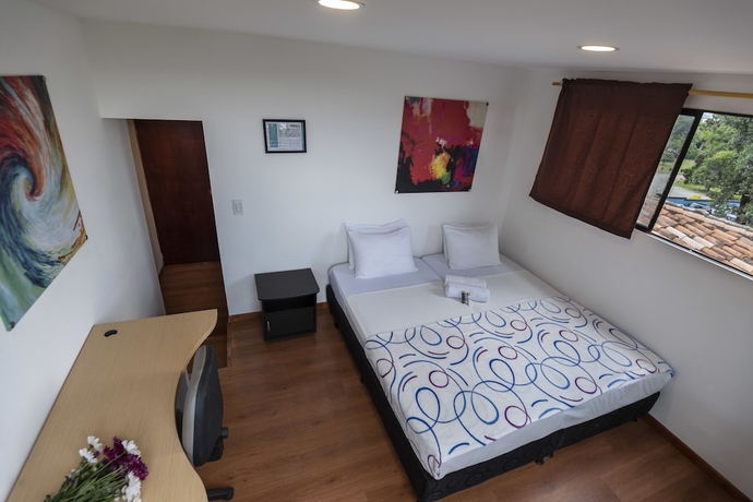 Imagen de la habitación del Hotel Poblado Guest House. Foto 3