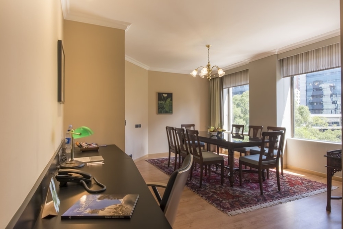 Imagen de la habitación del Hotel Poblado Plaza. Foto 17