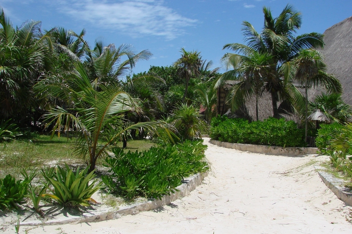 Imagen de los exteriores del Hotel Poc Na. Foto 12